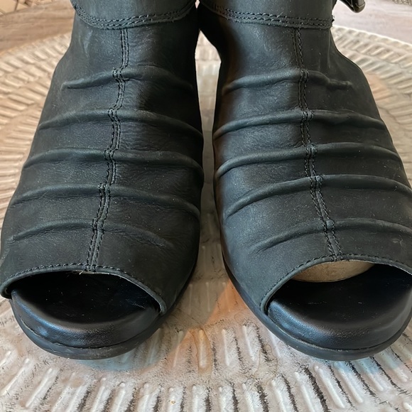 Earth Shoes Adina wedge heel black ruched - Picture 5 of 6